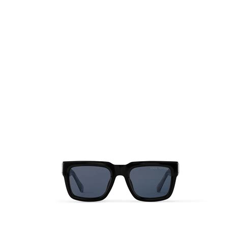 LV Legacy Square Sunglasses .